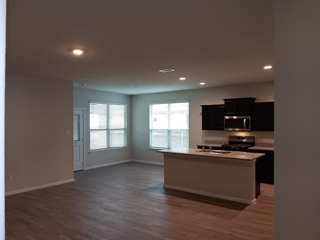 8725 Willowsun Way Property Photo 14