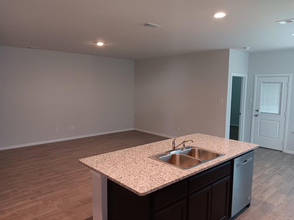 8725 Willowsun Way Property Photo 17