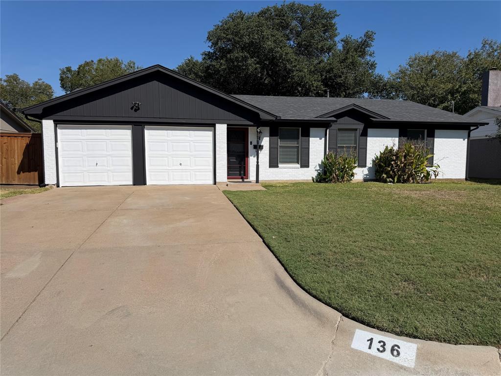 136 Jill Ann Drive Property Photo 1
