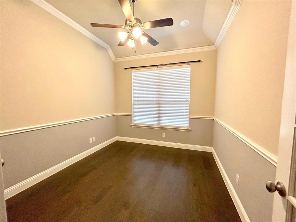 1400 Via Toscana Lane Property Photo 18