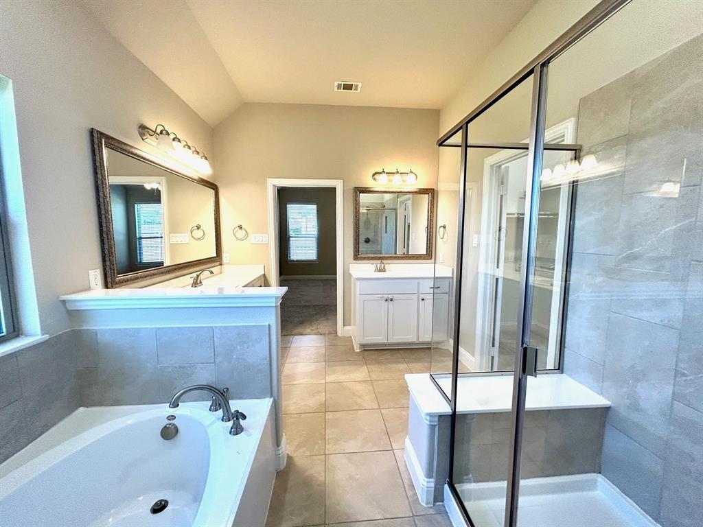 1400 Via Toscana Lane Property Photo 23