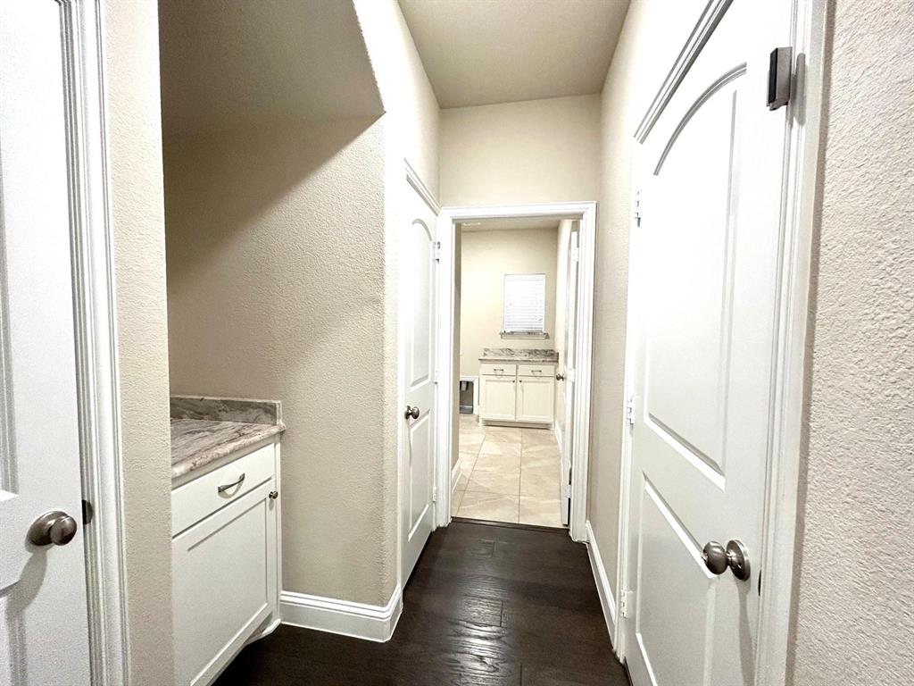 1400 Via Toscana Lane Property Photo 28