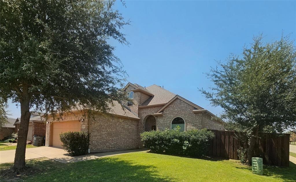 1017 Meadow Green Court Property Photo 1