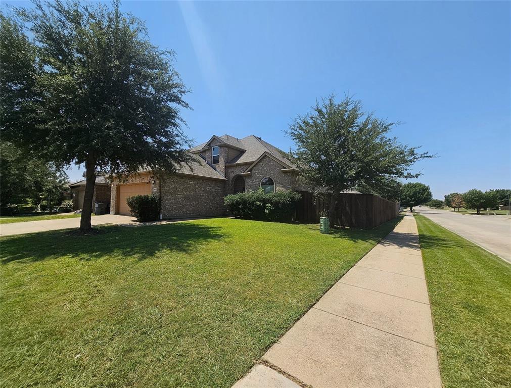 1017 Meadow Green Court Property Photo 6