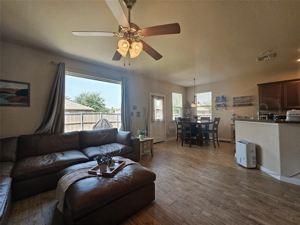 1017 Meadow Green Court Property Photo 18