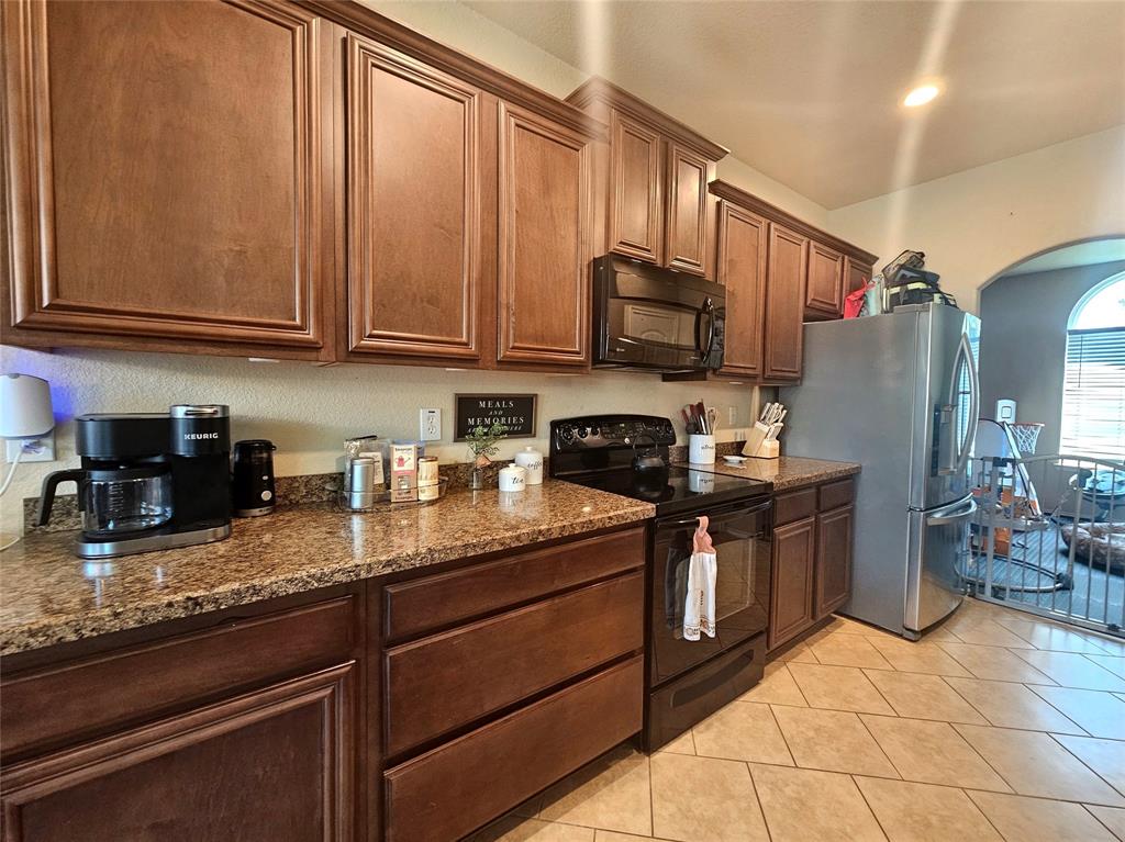 1017 Meadow Green Court Property Photo 21