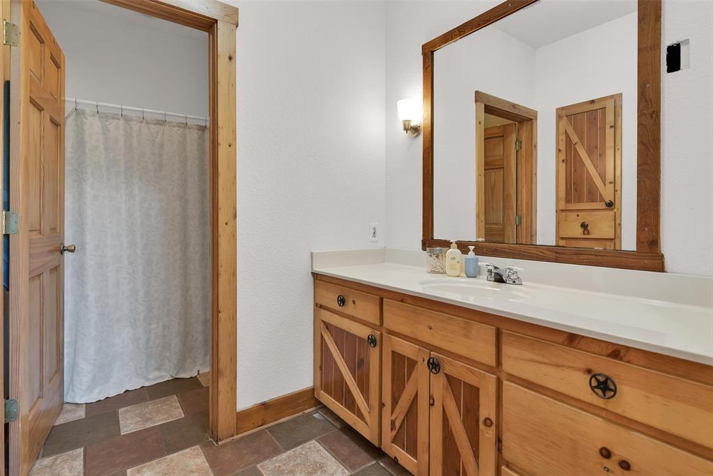8787 S State Highway 78 Property Photo 27