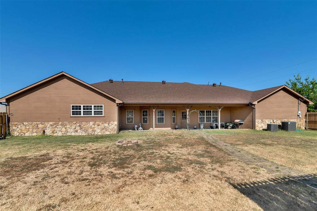 8787 S State Highway 78 Property Photo 30