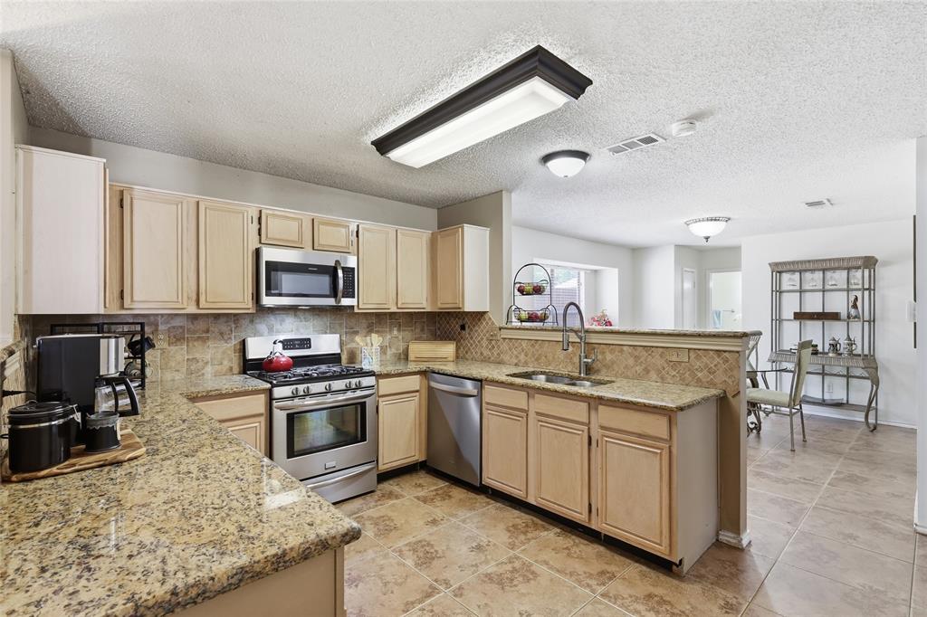 2701 Vistaview Drive Property Photo 4