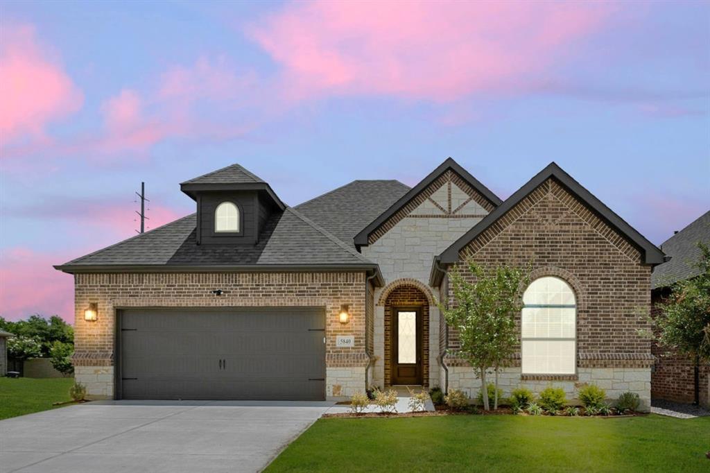 5840 Fresco Drive Property Photo 3