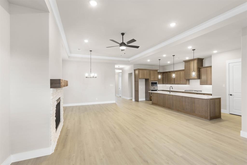 5840 Fresco Drive Property Photo 6