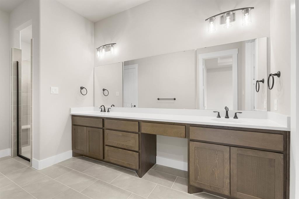 5840 Fresco Drive Property Photo 17