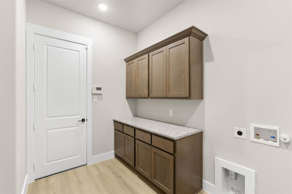 5840 Fresco Drive Property Photo 23