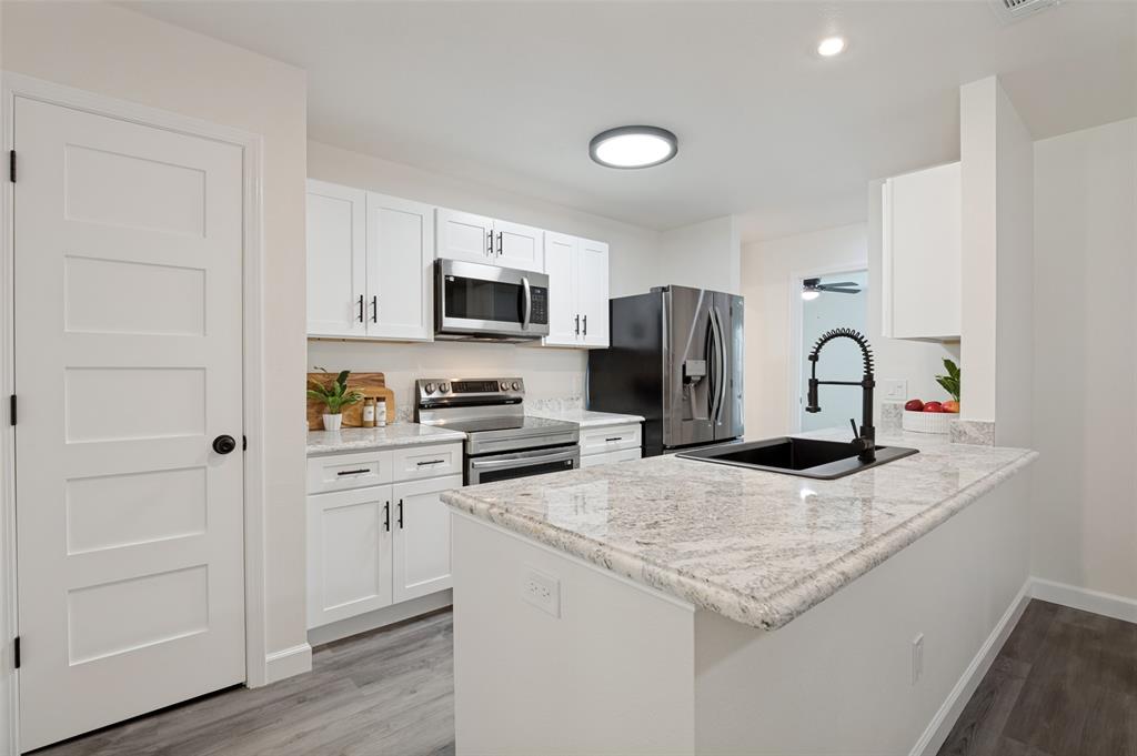 1230 Cielo Vista Drive Property Photo 13