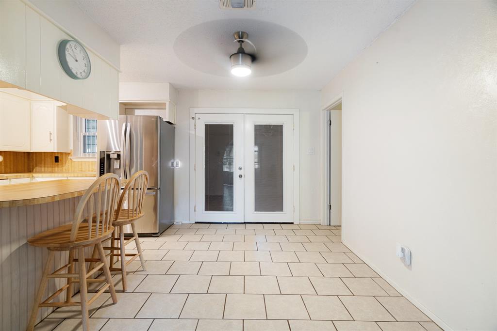 602 S Hall Street Property Photo 6