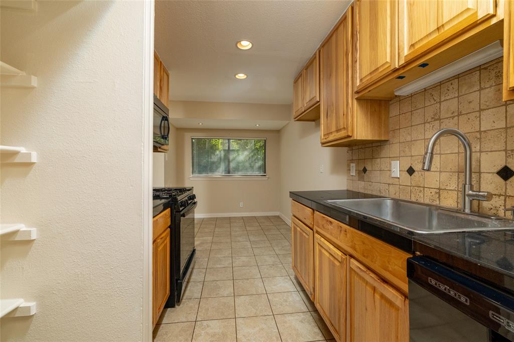 2906 Harvard Street Property Photo 14