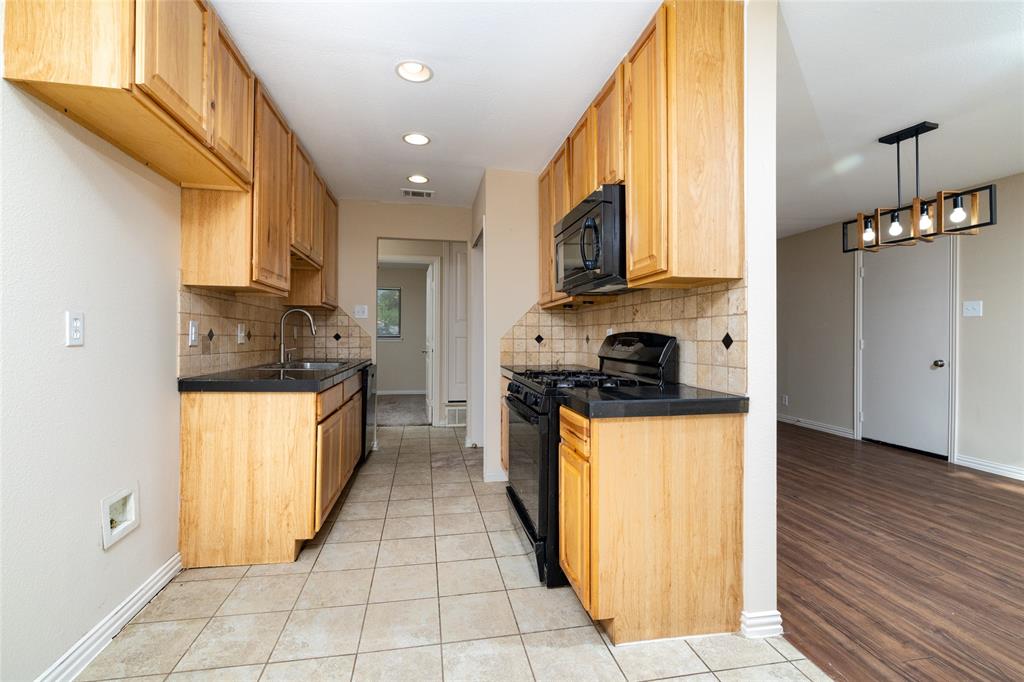 2906 Harvard Street Property Photo 20