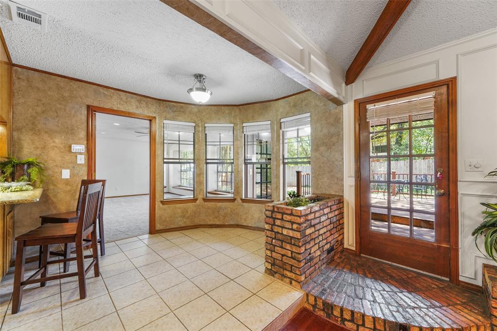 2323 Brookside Drive Property Photo 11
