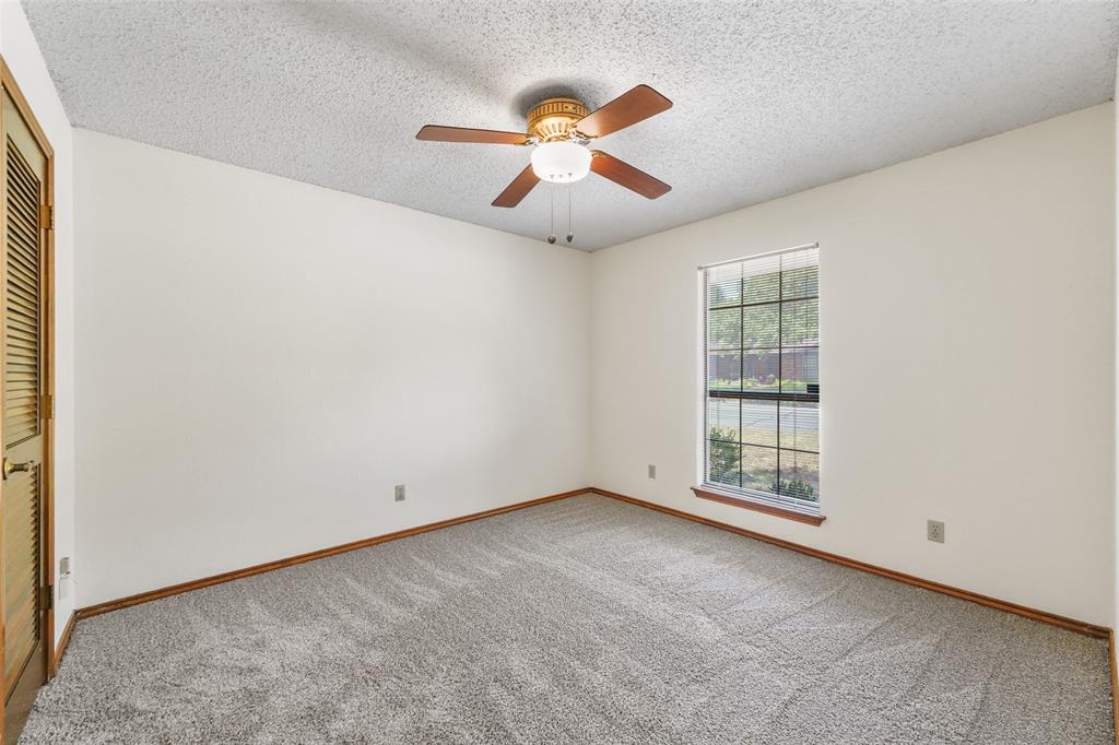 2323 Brookside Drive Property Photo 24