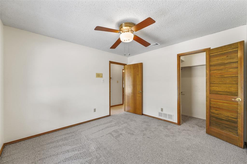 2323 Brookside Drive Property Photo 25
