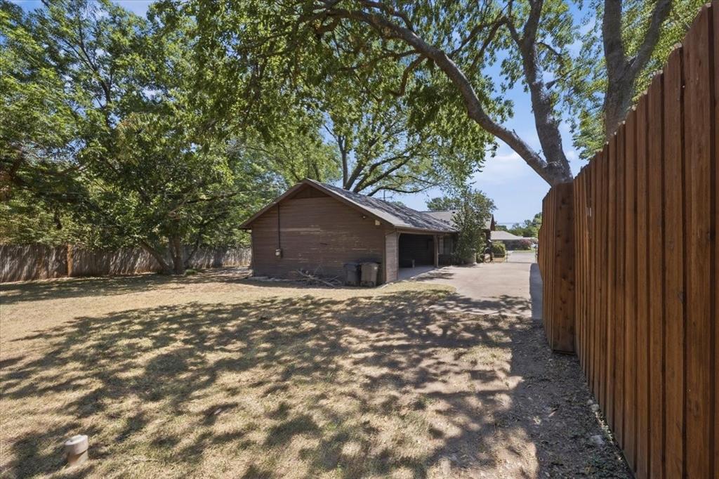 3808 Trail Lake Drive Property Photo 31