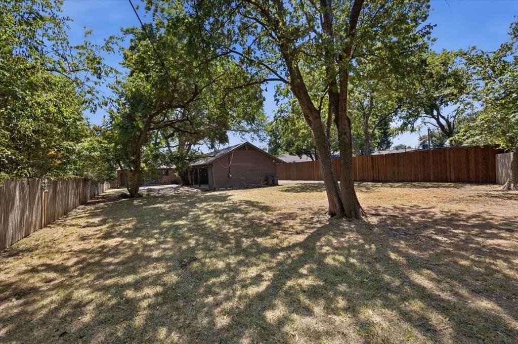 3808 Trail Lake Drive Property Photo 33