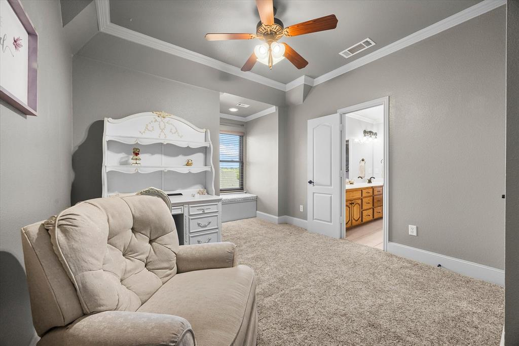 2 Maltese Circle Property Photo 22