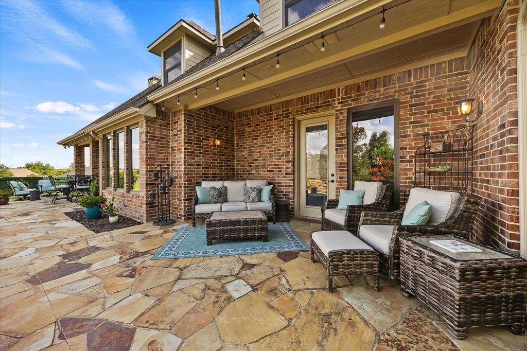 2 Maltese Circle Property Photo 28