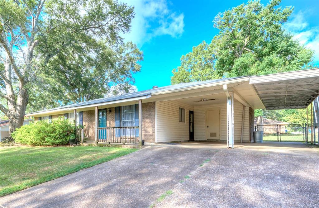 909 Nella Street Property Photo 2