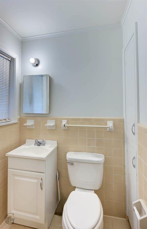 909 Nella Street Property Photo 9