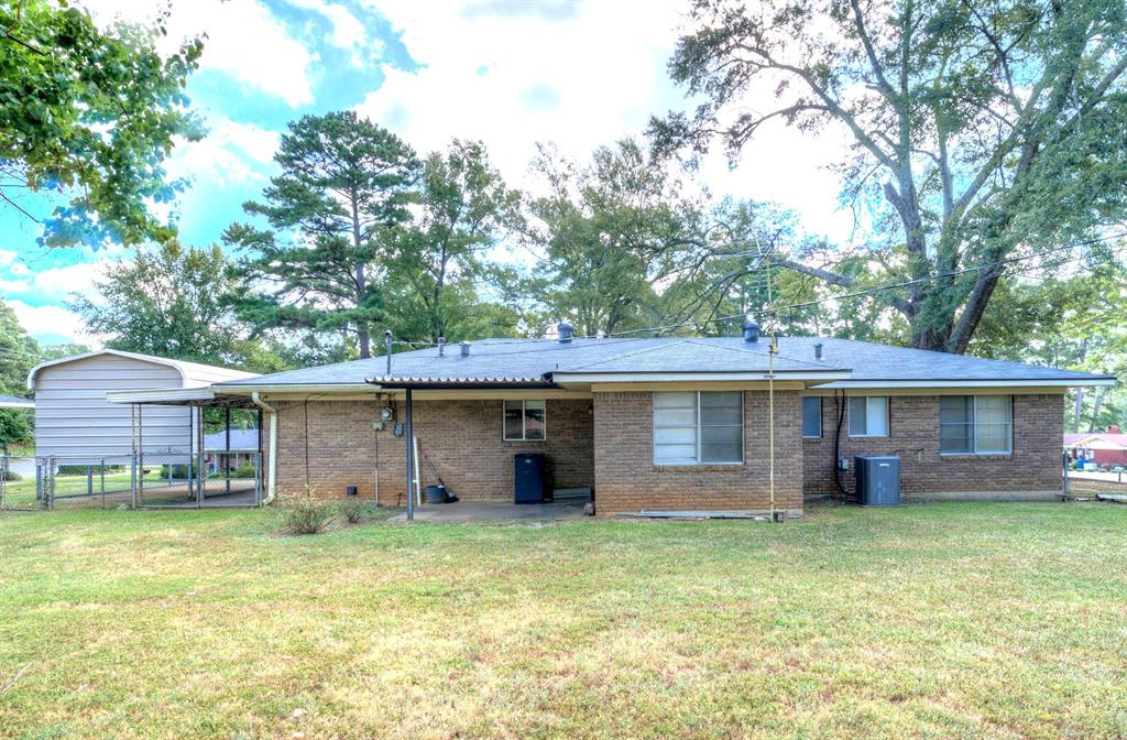 909 Nella Street Property Photo 15