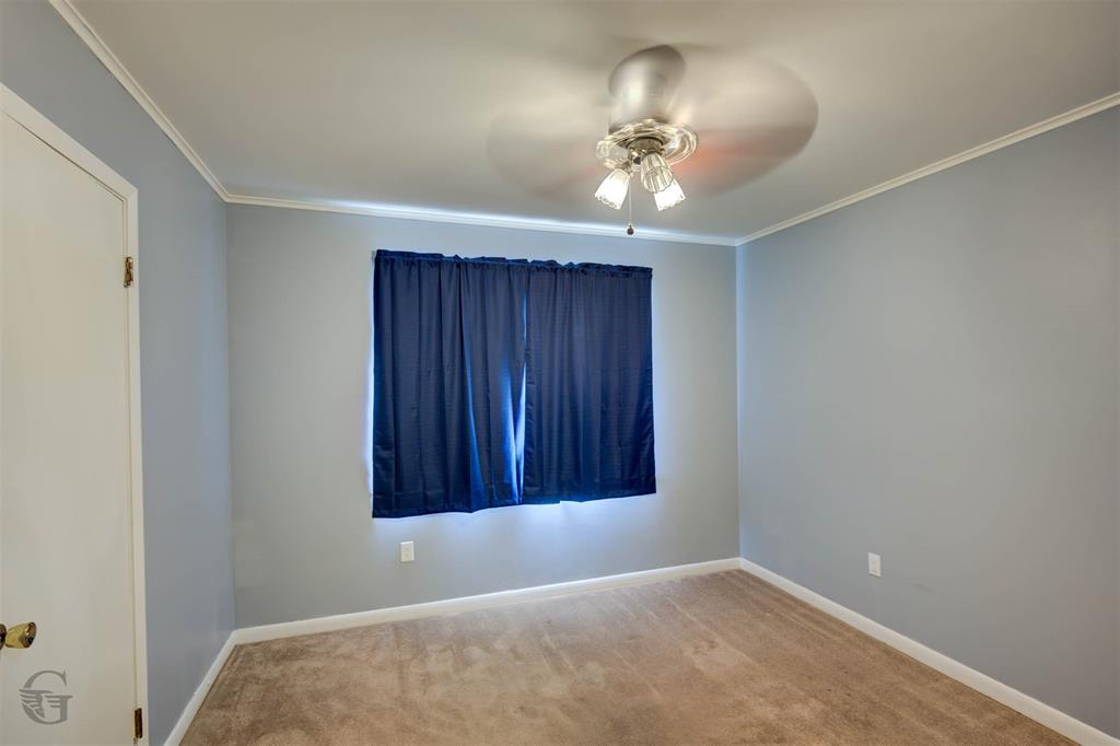 909 Nella Street Property Photo 18