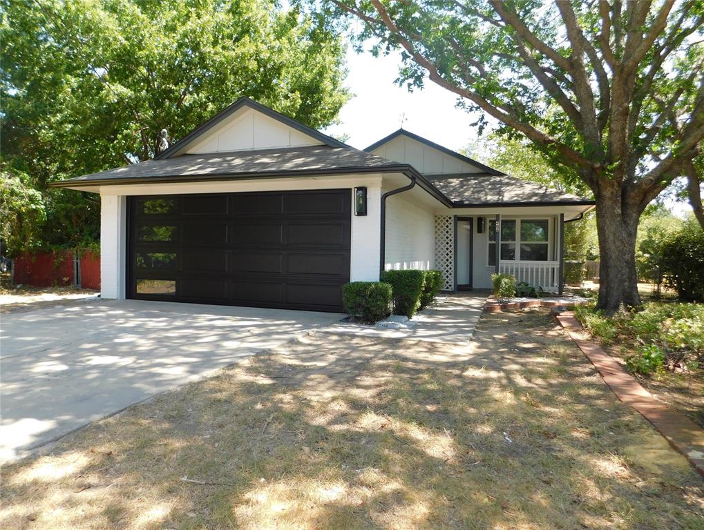 404 Woodson Circle Property Photo 1