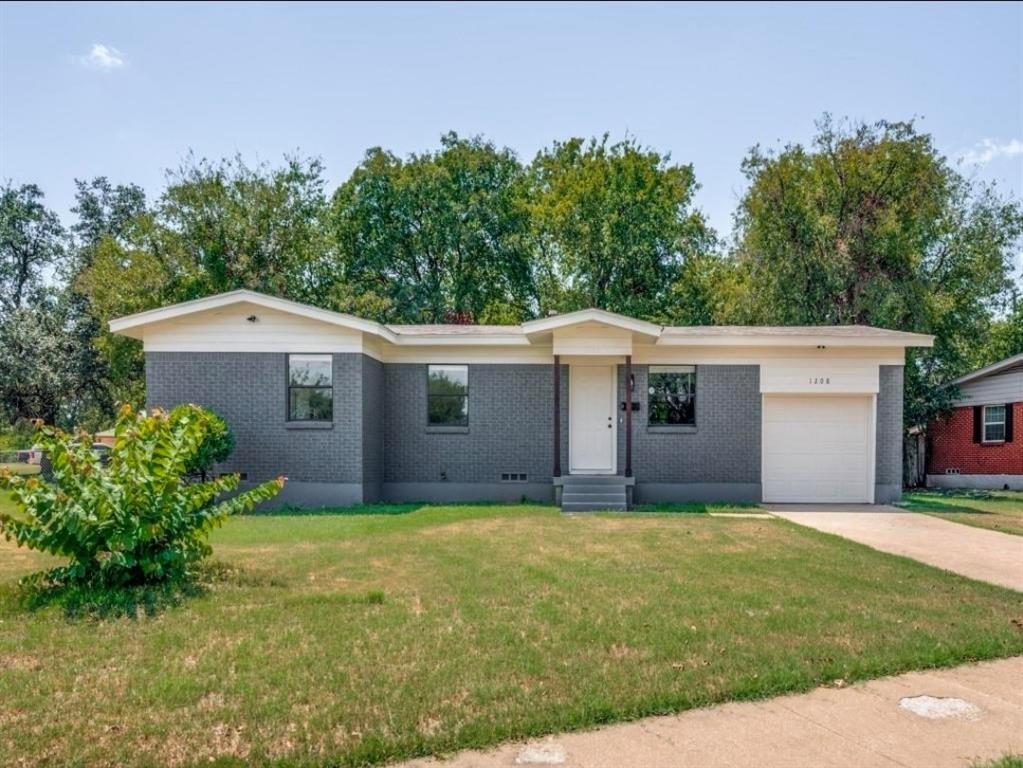 1208 Savage Drive Property Photo 1