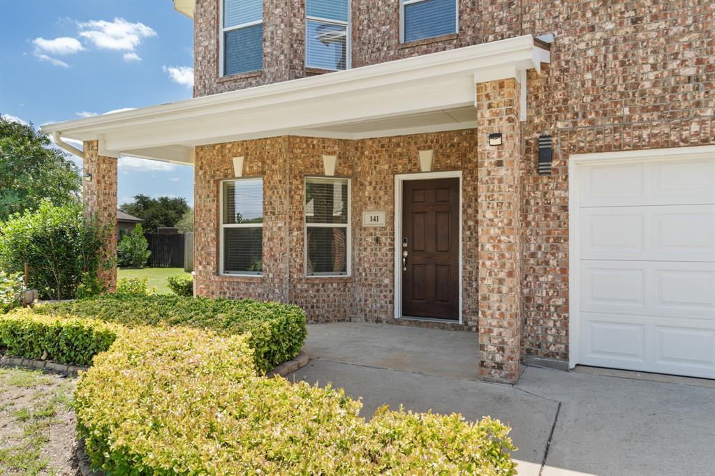 141 Toma Hawk Drive Property Photo 4