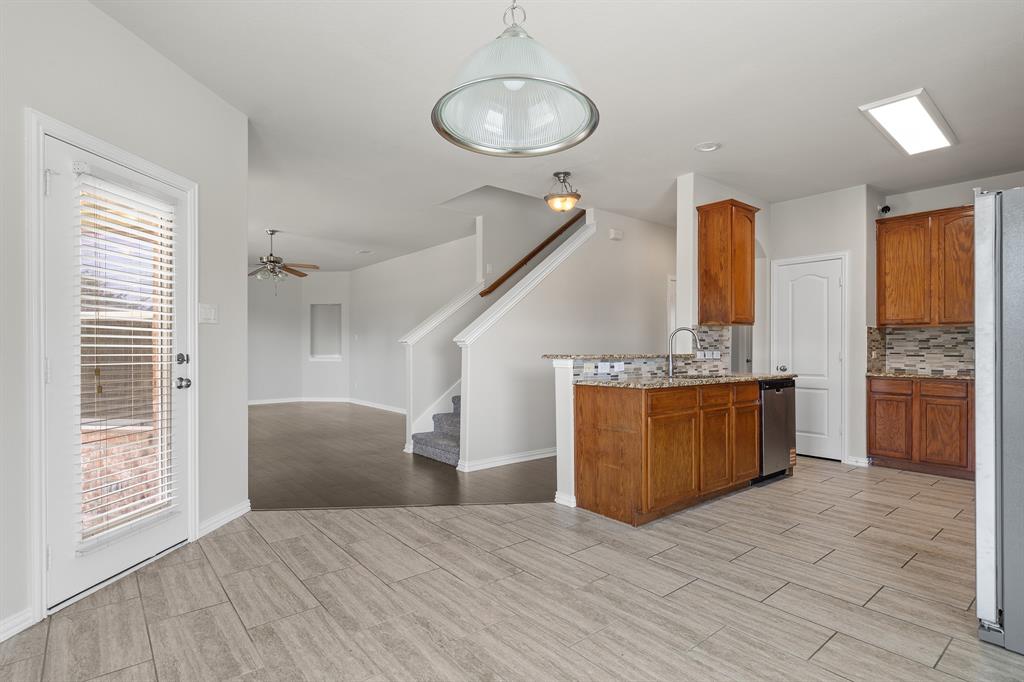 141 Toma Hawk Drive Property Photo 8