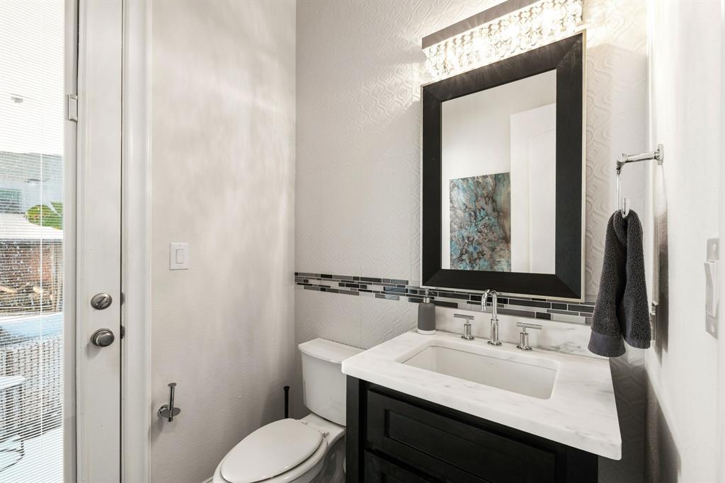 1043 Running Bay Property Photo 17