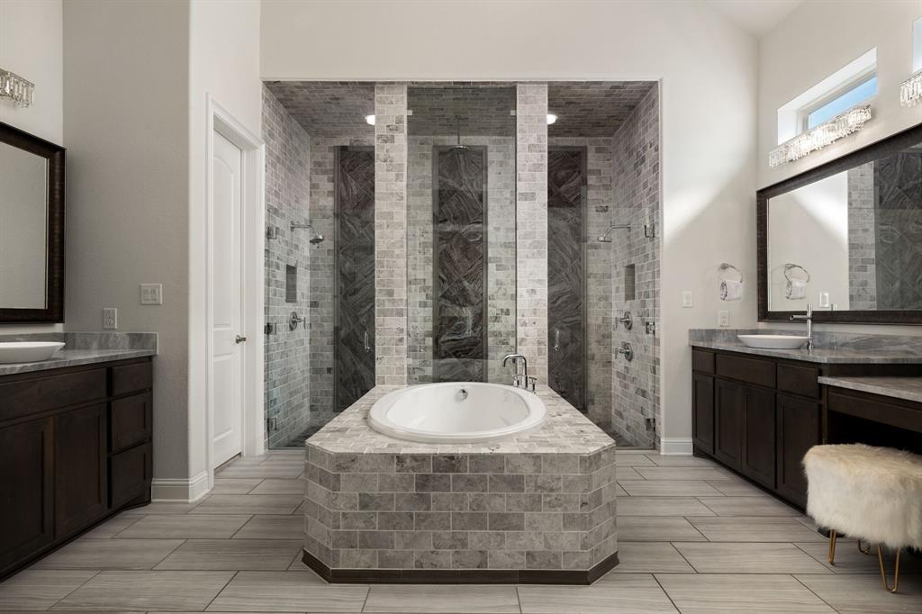 1043 Running Bay Property Photo 19