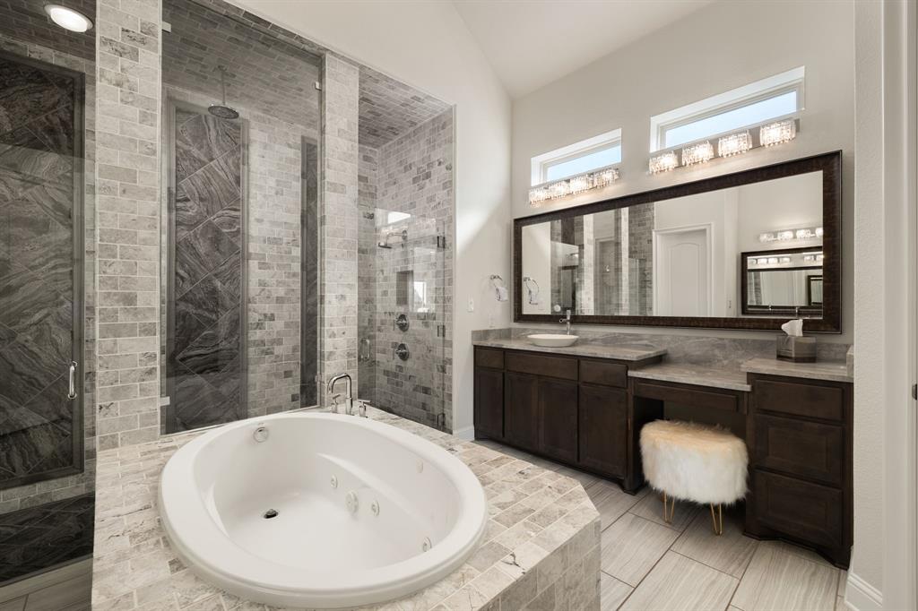 1043 Running Bay Property Photo 20