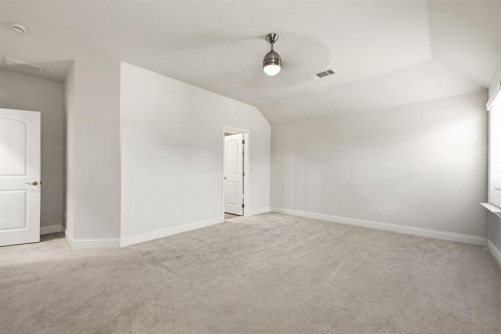 1043 Running Bay Property Photo 29