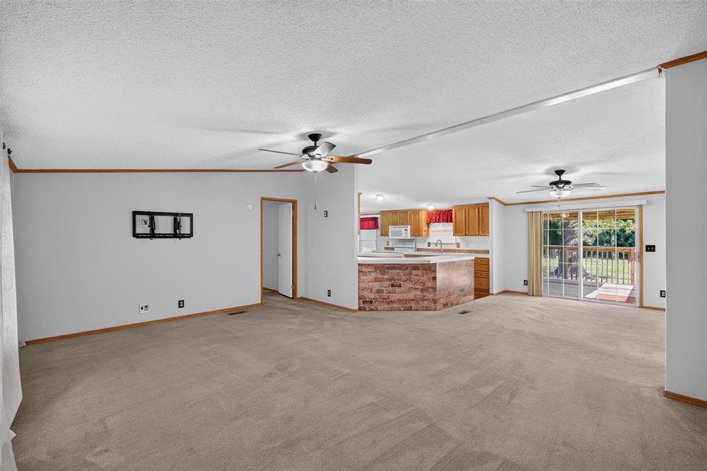 152 Monique Drive Property Photo 4