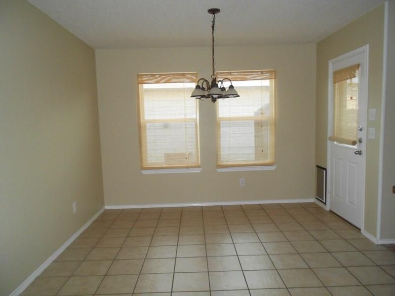9512 George Washington Drive Property Photo 4