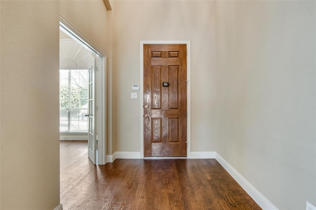 6072 Wallis Drive Property Photo 2