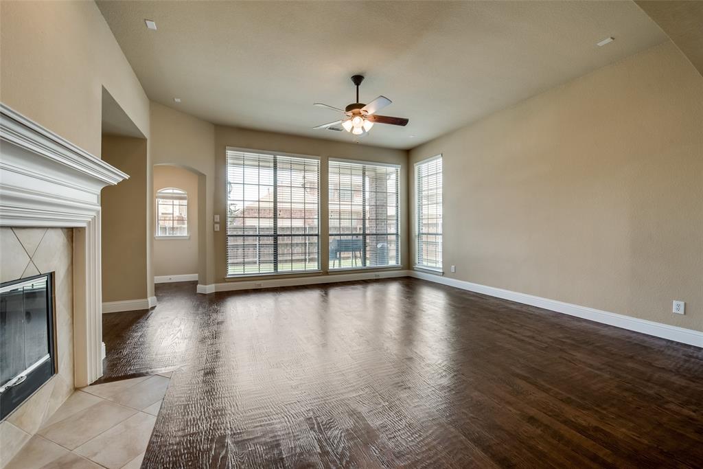 6072 Wallis Drive Property Photo 4