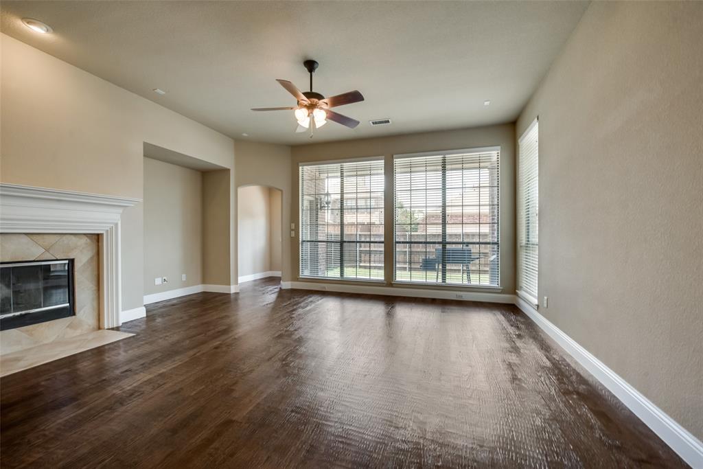6072 Wallis Drive Property Photo 5