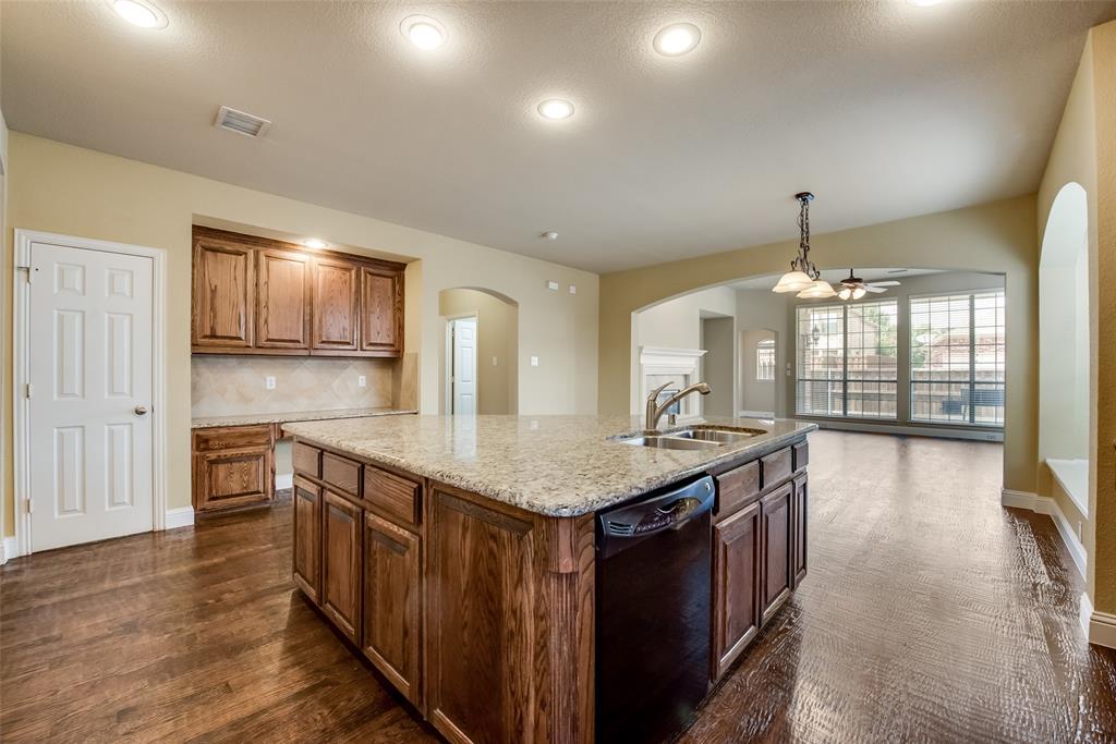 6072 Wallis Drive Property Photo 10
