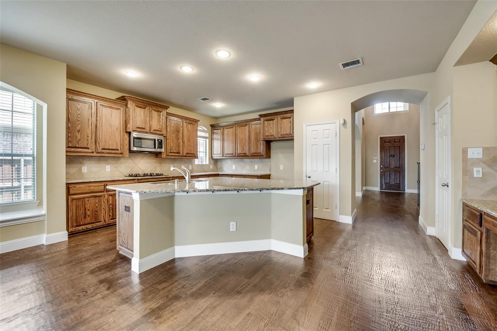 6072 Wallis Drive Property Photo 12