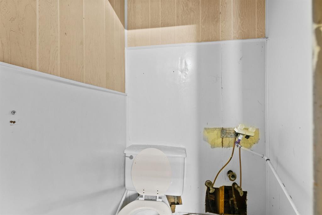 429 Johnson St Property Photo 19