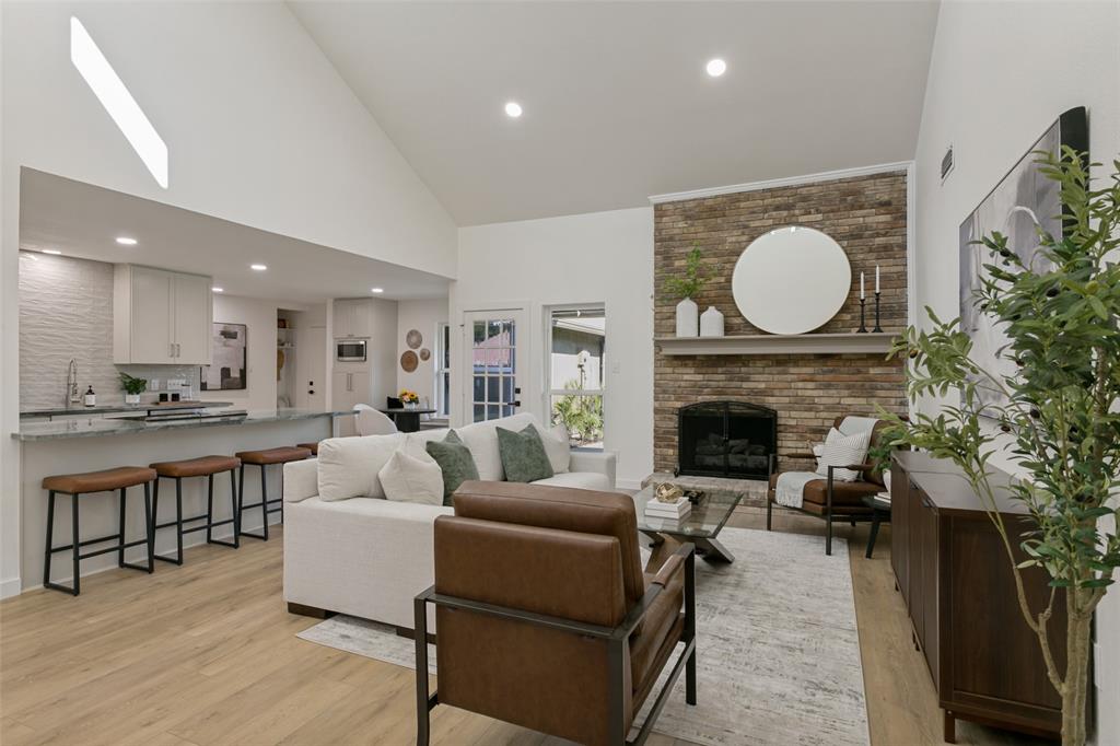 8031 Moss Meadows Drive Property Photo 3