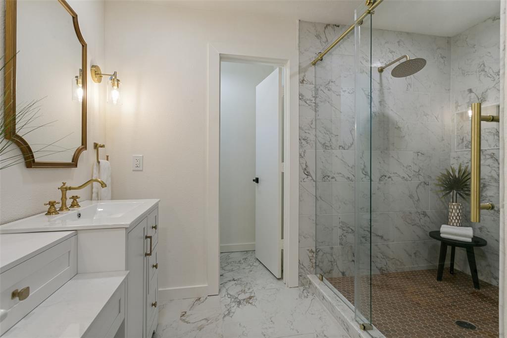 8031 Moss Meadows Drive Property Photo 21